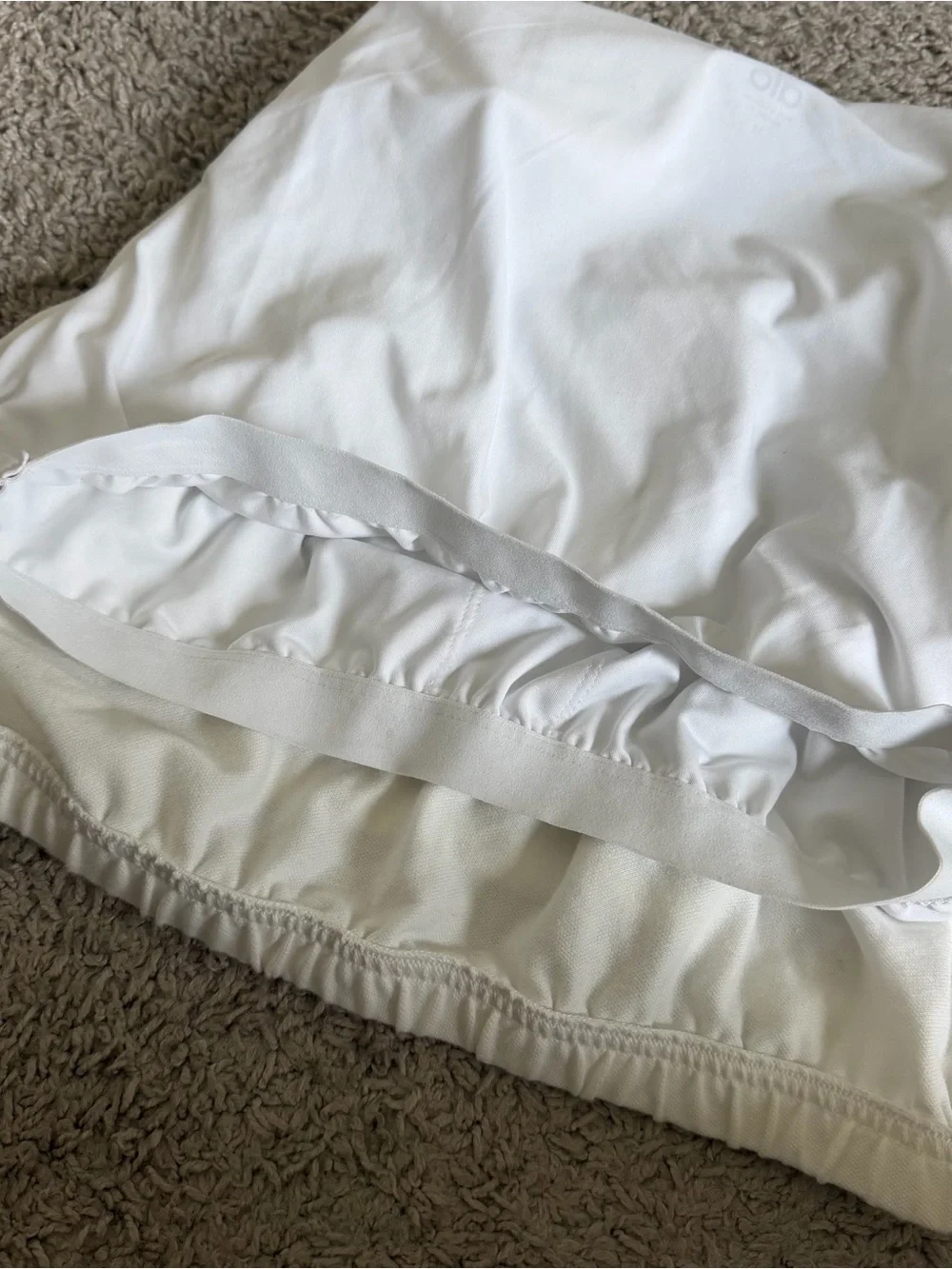 Alo Yoga Cropped Prestige Polo